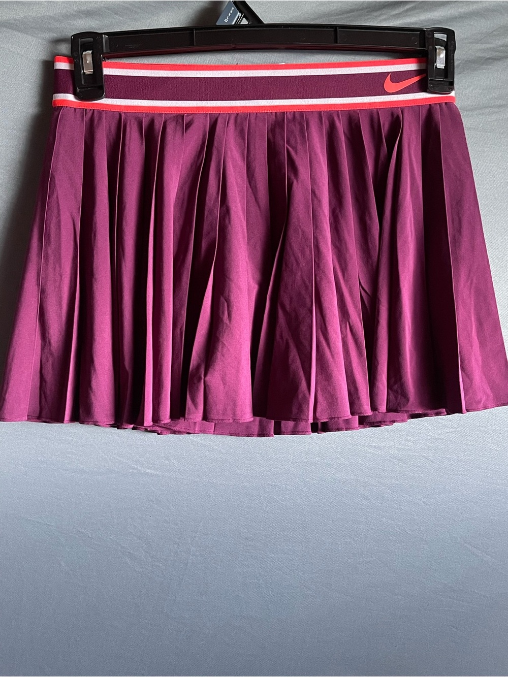 Nike Dri-FIT Pleated Tennis Skirt Women’s M Burgundy